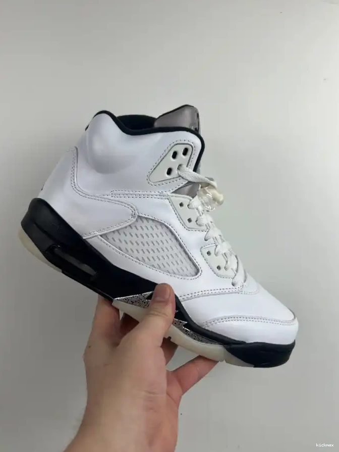 Cheap MAX RETRO 'WHITE AIR JORDAN DD0587-110 5 BLACK' 0502